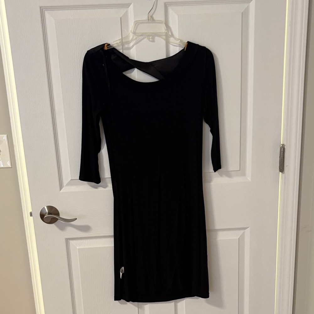 Black Women's Twist-Back Midi Dress